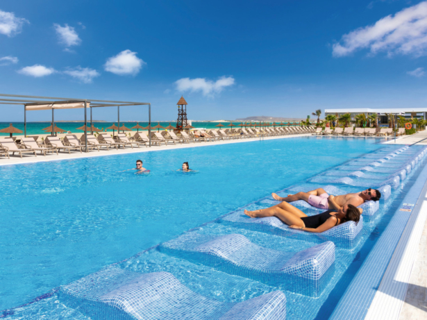 Hotel Riu Palace Boa Vista Pool